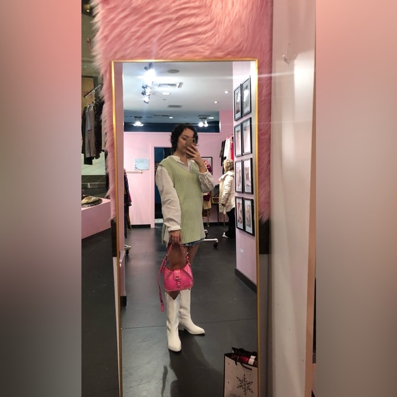 Hello! Iβm Talia ποΈ - Picture 2 of 16